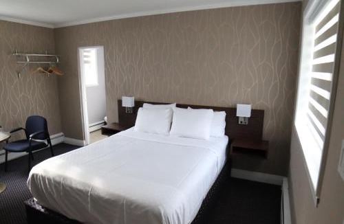 Walkerton Hotel | Walkerton Inn Motel