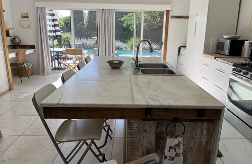 East Hampton North House | Walking distance to East Hampton village