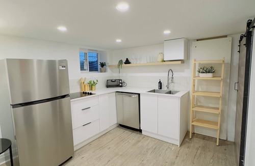 Hamilton House | Walnut house