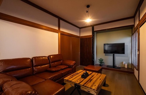 Fujinomiya Apartment | WARAKU Fujinomiya - Manga and Tea - Entire House for 5