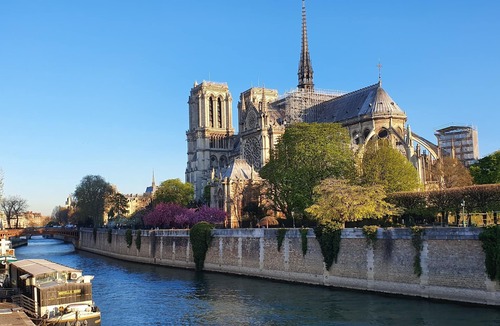 Saint-Merri Apartment | Warm appartment in the center of historical Paris with full equipment