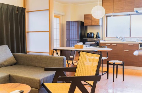Edogawa Apartment | Warm Wood Stay Near Hirai Station 8 Min 4-6 People