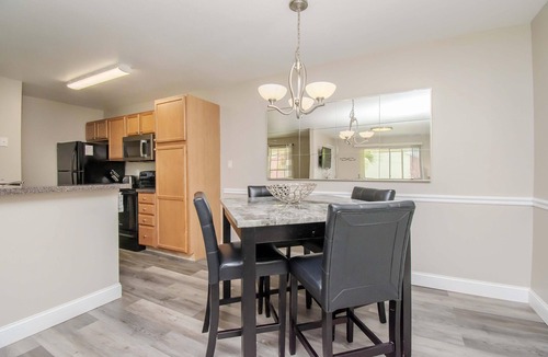 Brandon Condo | Water Front - 1 bedroom with den and 1 bathroom