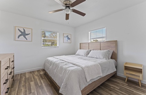 Palm River-Clair Mel House | Water Front 3 bedrooms Tampa Retreat