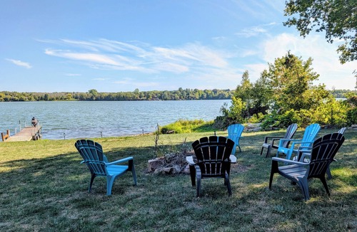 Greater Napanee House | Waterfront 2br fully equipped private cottage with wooded area and large yard