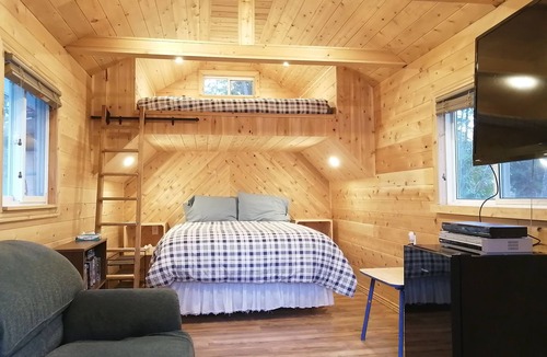 Manitoulin District Cottage | Waterfront 4 season cottage.