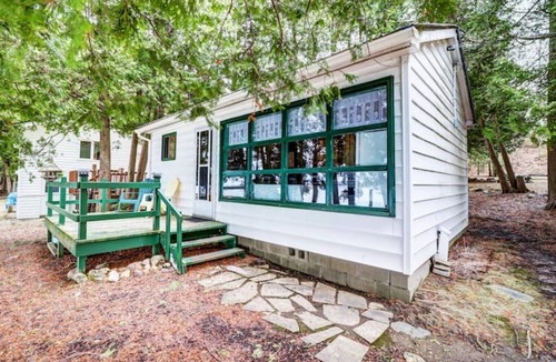 South Bruce Peninsula Cabin | Waterfront Adults Only Private Cabin Sleep 4