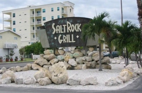 Sunset Reef Condo | WATERFRONT CONDO-POOL-MINS FROM BEACH/WATER SPORTS