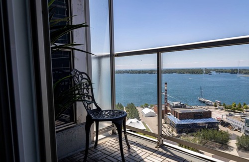 Central Waterfront Condo | Waterfront Condo at Prime Harbourfront Location