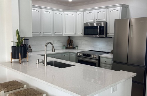 Apollo Beach Condo | Waterfront condo, gated, dock, lanai, newly remodeled, single story.