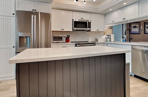Bayway Isles Condo | Waterfront Condo With Resort Pool, Near the Ocean