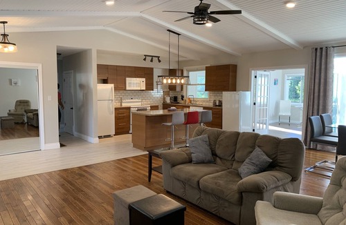 Parry Sound Cottage | Waterfront cottage with great view