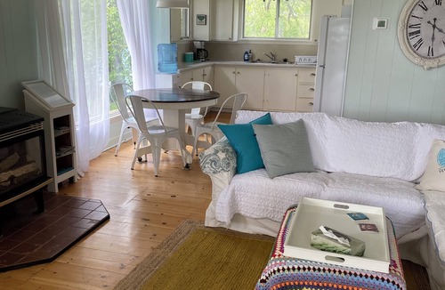 Waupoos Cottage | Waterfront Cozy Cottage heart of Waupoos Prince Edward County