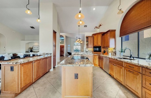 Island at Ocotillo House | Waterfront, Golf Views, Pontoon Boat 3 King Rooms!