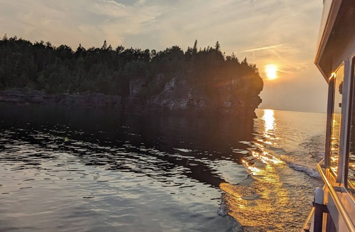 Northern Bruce Peninsula Cottage | Waterfront Green Cottage Pike Bay