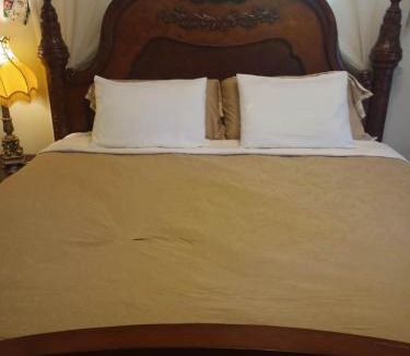 Adjala-Tosorontio Villa | Waterfront Hideaway Private Suite-King bed room