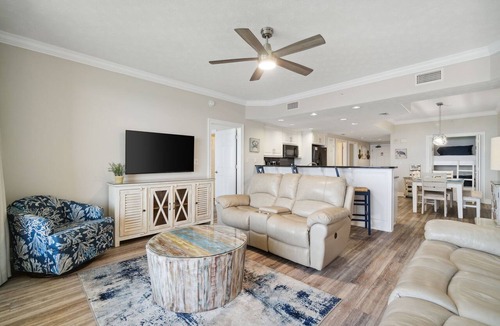 Lower Grand Lagoon Condo | Waterfront retreat w/pool & free daily attractions