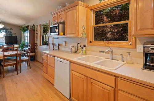 Sandpoint House | Waterfront w/dock! Family & Dog Friendly, AC