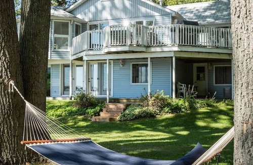 Waupoos House | Waupoos Beach Commons - Beach Front House