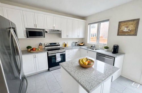 Mount Pleasant House | Wedding & Group | 4-BDRM | Spacious-Elegant-Private