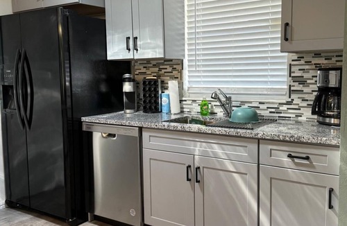 Oak Ridge House | Welcome, cozy 3-bedroom, 2-bath home just minutes from world-famous theme parks,