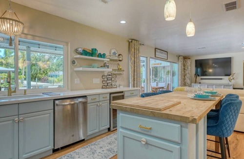 Longboat Key House | Welcome to a Boaters dream!