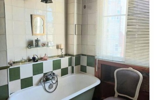 Amerique Apartment | Welcome to Emma in Gambetta! 2 bedrooms near Metro Porte des Lilas