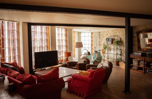 Quartier Sainte-Marguerite Apartment | Welcome to our Magnificent Loft With Terrasse