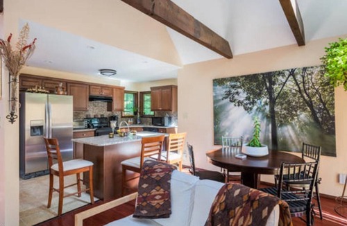 Round Top House | Welcome to the Shangri-La Chalet in The Catskills! Longterm rentals welcomed