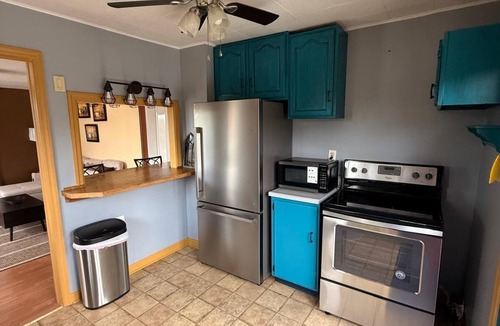 Altoona House | Welcoming to Cozy Altoona a 2-bedroom house with AC in charming Altoona