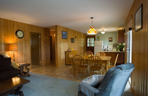 Seguin Cottage | West Facing Private Cottage Oasis On Beautiful Isabella Lake Near Parry Sound