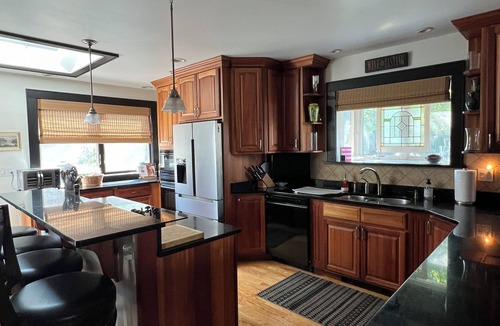 Highland Falls House | West Point Family Retreat, 5 min walk to Thayer!