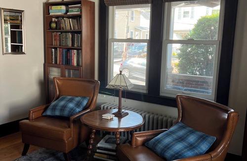 Highland Falls House | West Point Family Retreat, 5 min walk to Thayer!