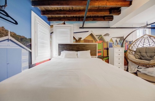 New Toronto Hotel | Westlake Hotel - The Beach