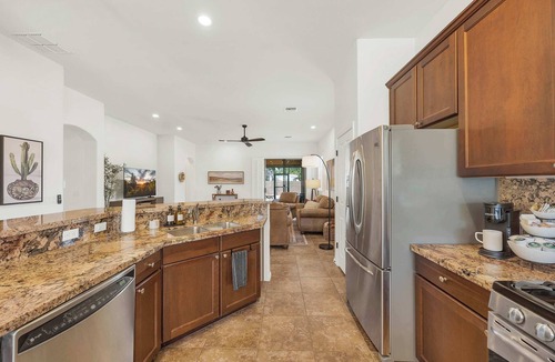 Rancho Vistoso House | Westminster Retreat - Contemporary Oro Valley home w/fire pit and putting green