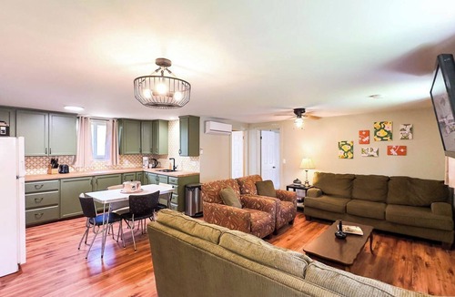 Point Clark Cottage | Wexford Cottage A Nostalgic Getaway in Point Clark