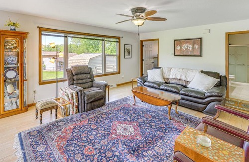 Columbiana Apartment | WFH-Friendly Columbiana Vacation Rental w/Deck!