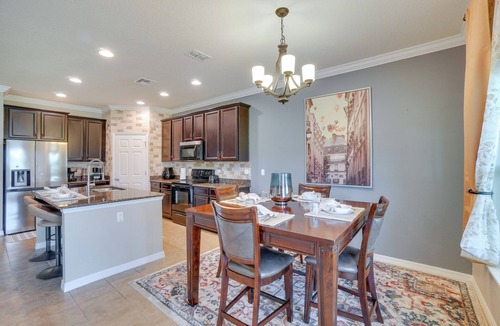 Orlando House | WFH, Relax & Enjoy At-Home Comforts in Orlando