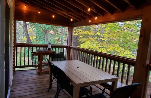 Burnt River Cottage | Whispering Pine Lakefront Four Season Cottage