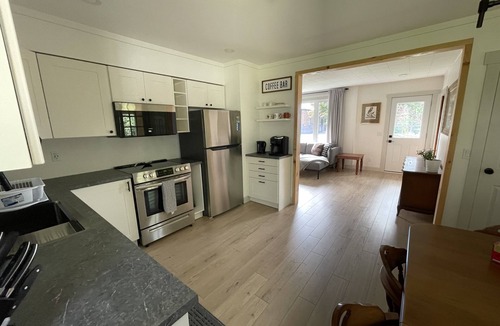Whitney House | Whitney House Retreat - Steps from Algonquin Park