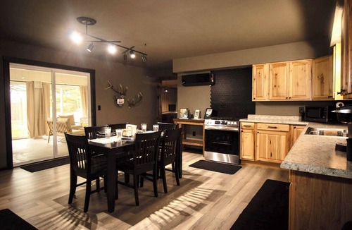 Sigel House | Wild Pines Ranch- Sauna~Gameroom