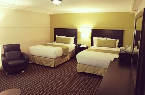 West Orange Hotel | Wilshire Grand Hotel Cozy Studio with Garden View
