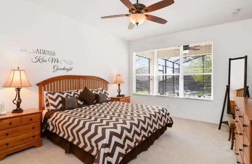 Windsor Hills House | Windsor Hills Magic Retreat