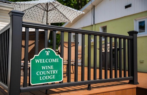 Town of Benton House | Wine Country Lodge a Family-Friendly Getaway