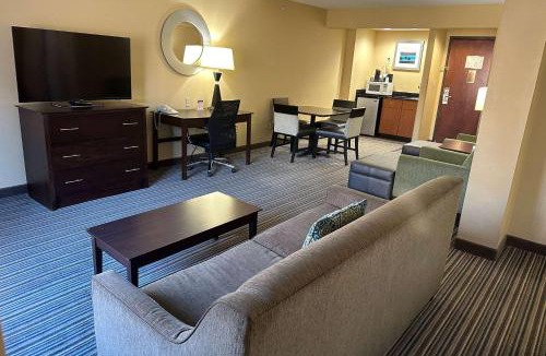 Harrisburg Hotel | Wingate by Wyndham Harrisburg Near Hershey