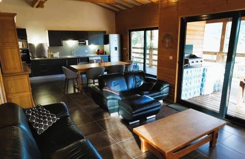 Zonza House | Wooden villa, panoramic views, close to the beaches & natural pools of the Cavu