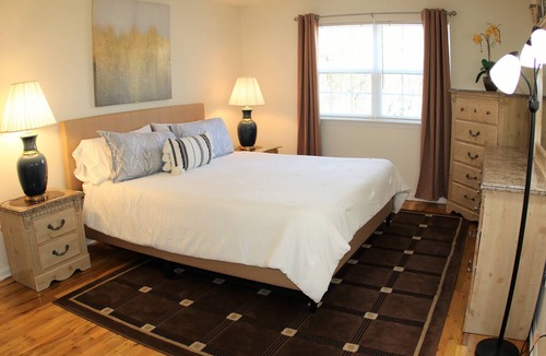 Bridgewater Apartment | Wonderful 2BR/1.5BA Rental in Bridgewater