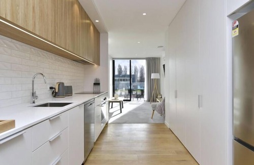 Christchurch City Centre Apartment | Worcester Terrace One -Top inner city location
