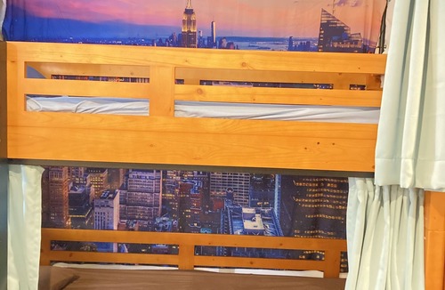 Kannai Hostel | Yokohama Minato Hostel. Big Shared Room/5 Bunkbeds/30min to Haneda Airport