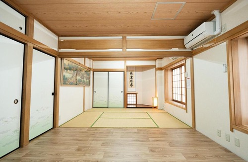 Higashiyotsugi Apartment | Yotsugi House 2nd Floor - Prime Location Near Asakusa and Skytree